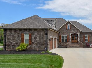 2105 Leah Ln, Maryville, TN 37803