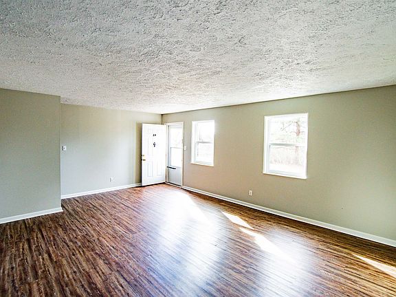 3rd image of 24 Midland Ave