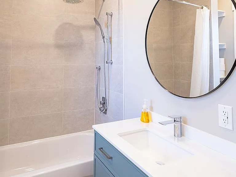 14 Queen St #2 — Photo 9