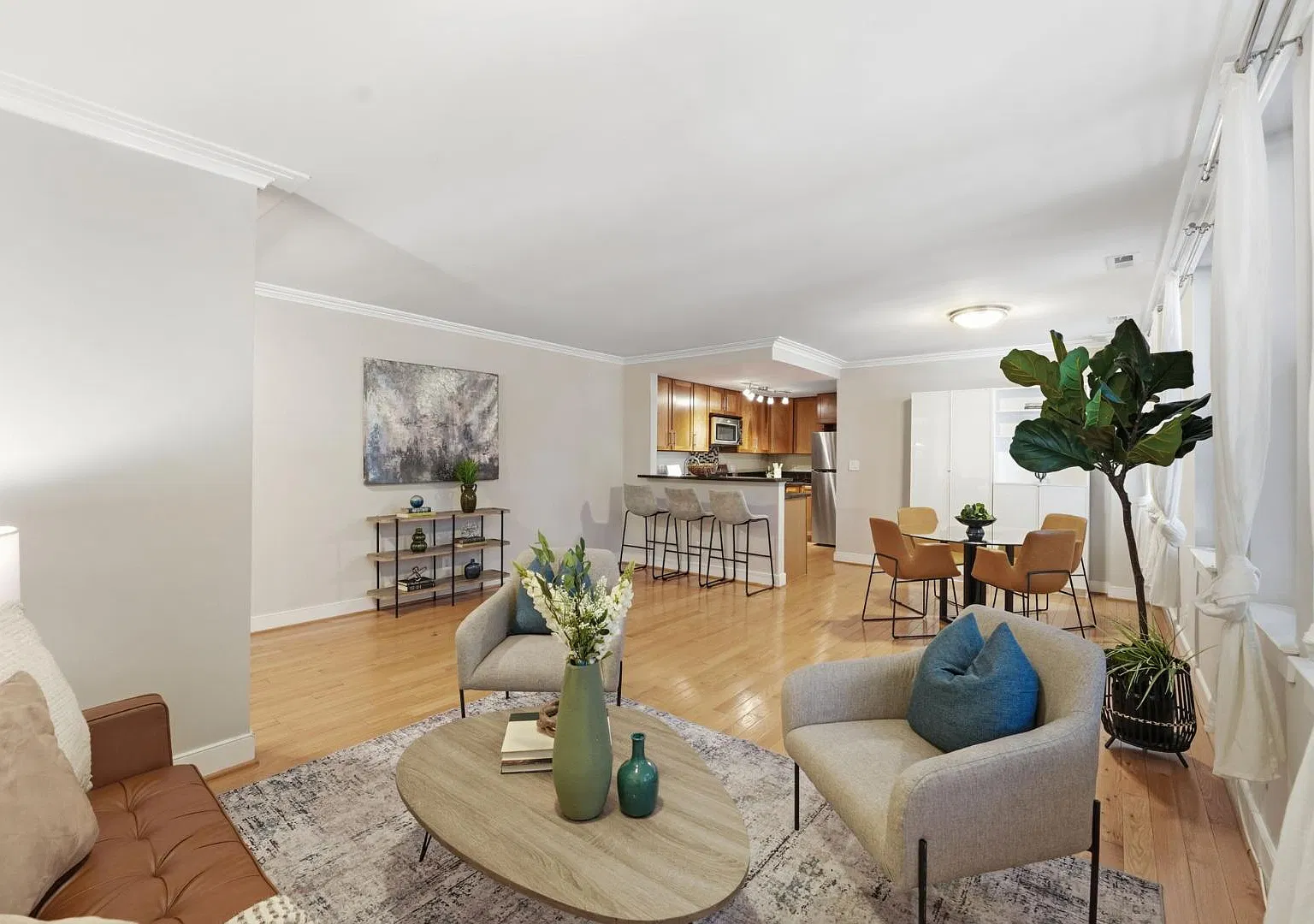 14 S St NE - 201 — Photo 3