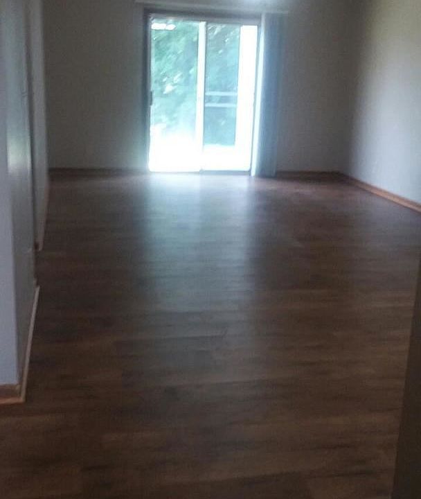 2nd image of 2861 Plaza Ln