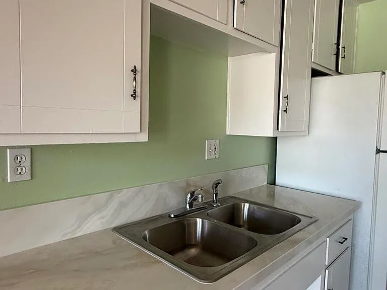 285 Moss St #75 — Photo 3