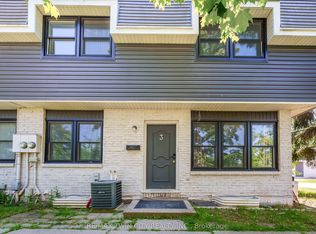 513 Quiet Pl #3, Waterloo, ON N2L5L6