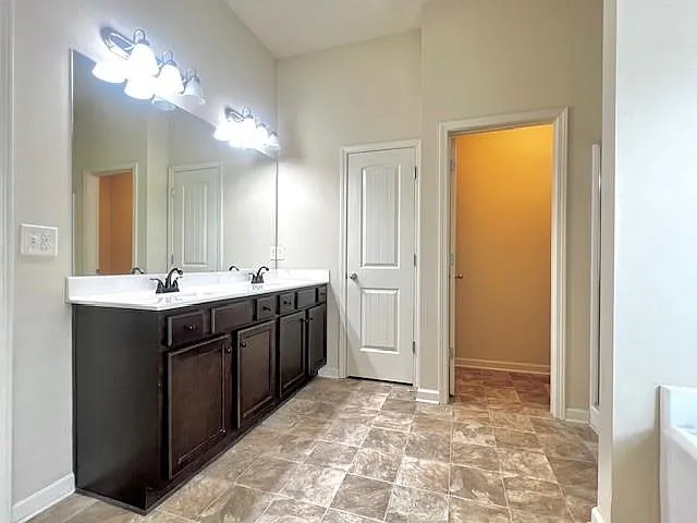 314 Reynoldston Way — Photo 18
