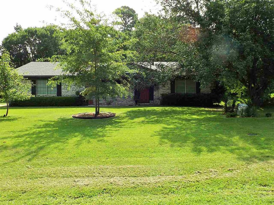 1st image of 30 Big Oak Ln