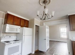 442 Main St #2F, East Greenwich, RI 02818