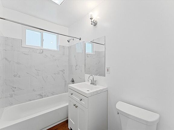 5th image of 1711 Delaware Ave APT 4