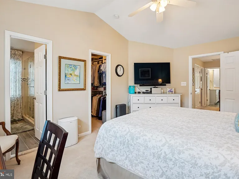 217 Highland Ridge Ave — Photo 21