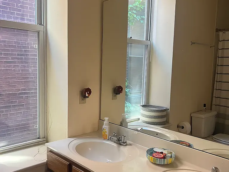 2020 Menard St #A — Photo 7