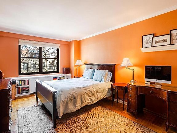 3rd image of 315 E 65th St APT 5A