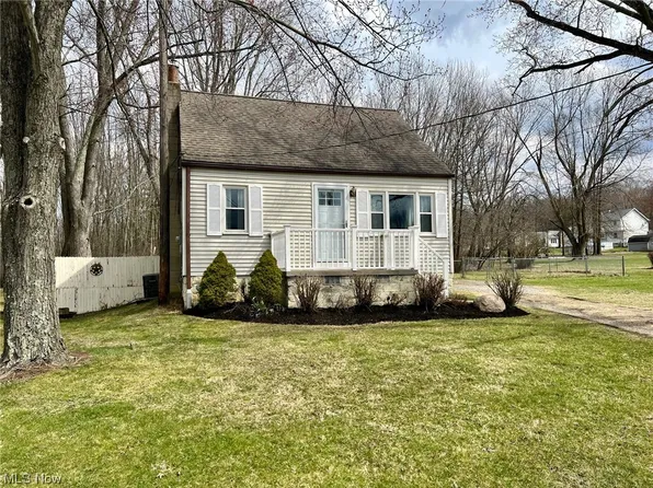 1203 Ohltown Rd, Youngstown, OH 44515