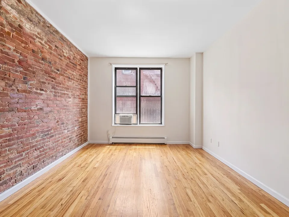 435 7th Ave #3A