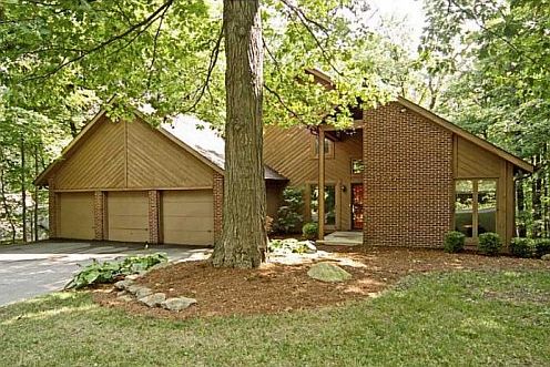1st image of 3337 Louise Ave