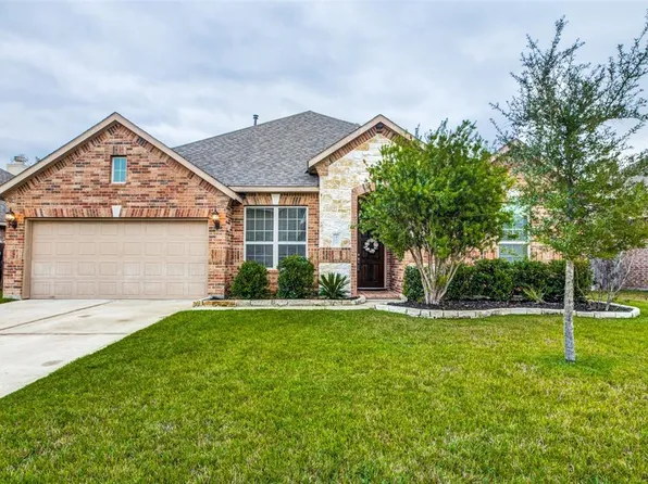 911 River Crossing Dr, Conroe, TX 77384