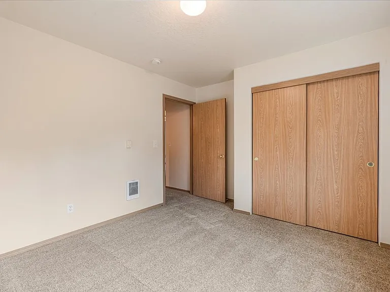 Dalton Park Apartments — Photo 24