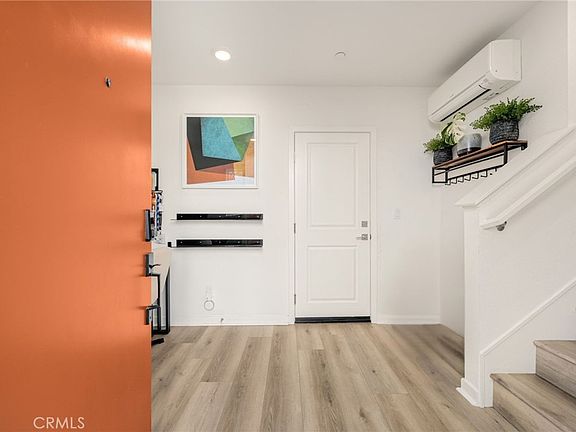 2nd image of 606 Dawson Ave