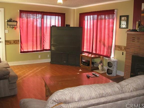 2nd image of 6441 Siskiyou Blvd