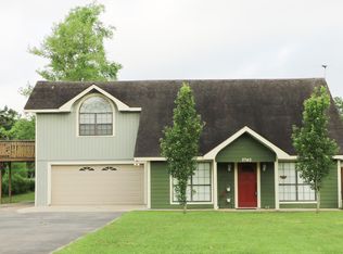 2745 Arthur St, Westlake, LA 70669
