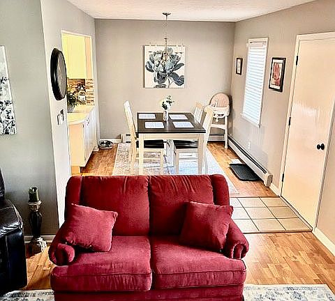 5th image of 204 Campbell St