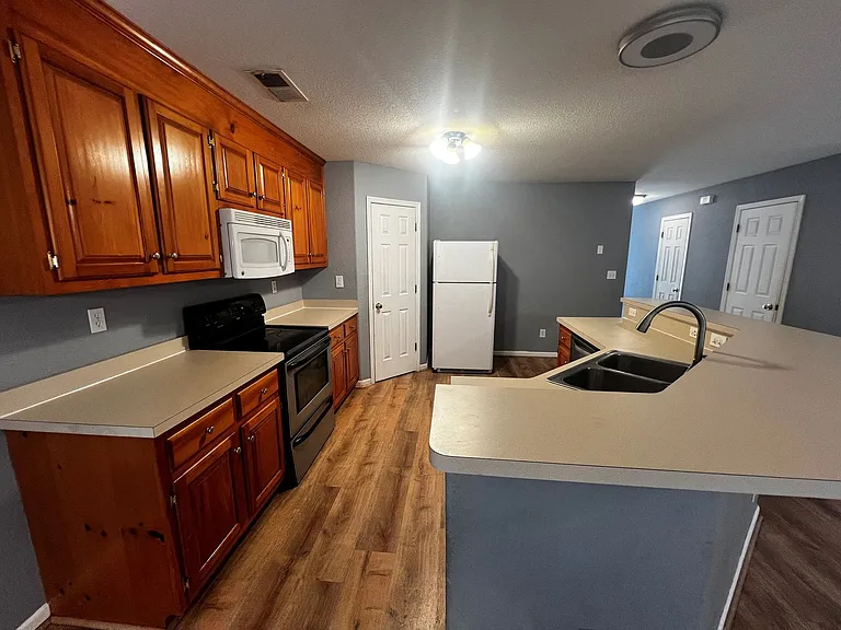 6350 Old Townpoint Rd — Photo 6