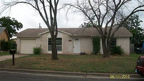 1st image of 1904 Heathwood Cir