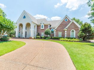 10121 Shrewsbury Run W, Collierville, TN 38017