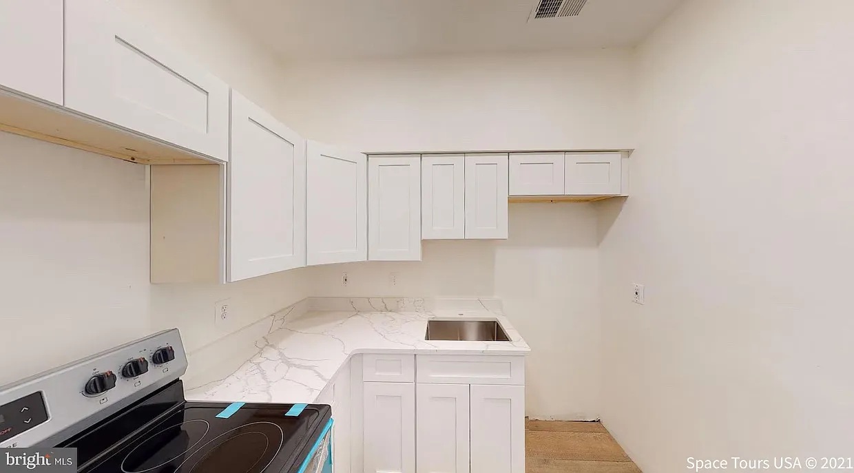1 bed, 750 sqft, $2,300 — Photo 2