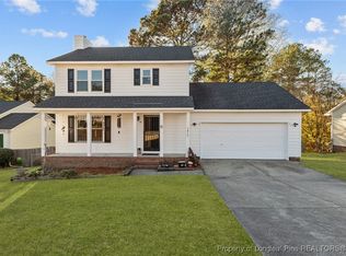 1416 Alexwood Ct, Hope Mills, NC 28348