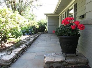 11 Terrace Dr, Worcester, MA 01609