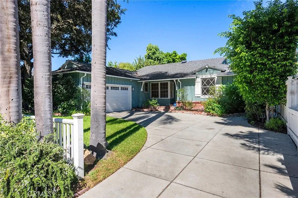 3 bed, 1983 sqft, $8,000 — Photo 1