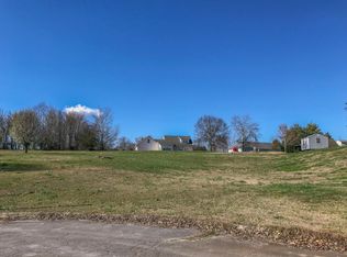 1320 Fairway Dr, Loudon, TN 37774