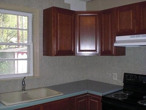 5th image of 625 NW 10th Ave