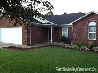 207 Shawnee Cir, Mount Washington, KY 40047