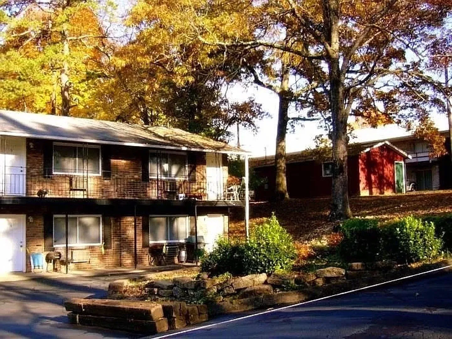 North Hills Apartments — Photo 1