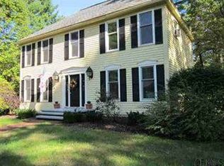 8 Lantern Hill Rd, Queensbury, NY 12804