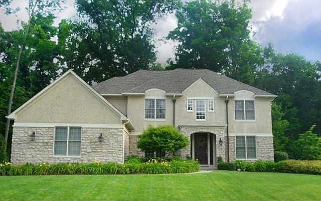 ~WELCOME~ to 670 Riverbend Avenue in Powell's Riverbend