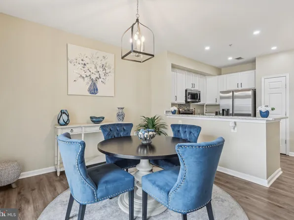 531 Lawson Way APT 108, Rockville, MD 20850