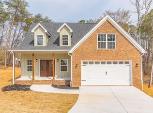 555 Julie Kay Dr, Dalton, GA 30721