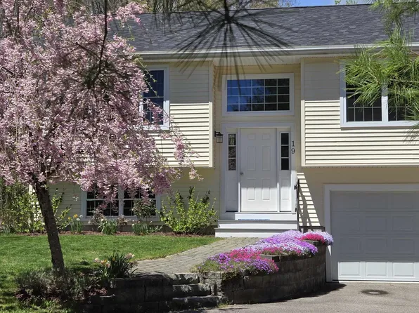 19 Greenwood Street, Eliot, ME 03903