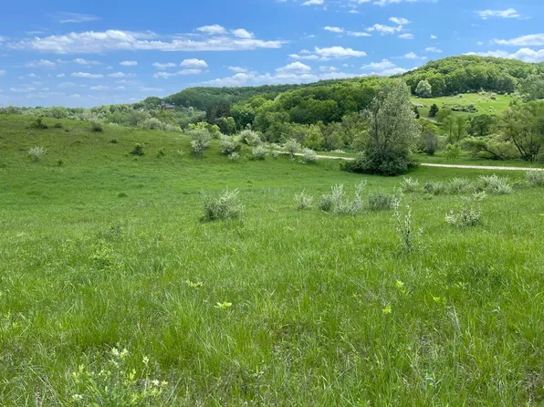 L1060 Cool Brook Ct, La Valle, WI 53941