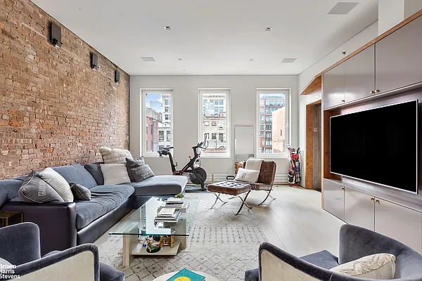 Rented by Brown Harris Stevens | media 1