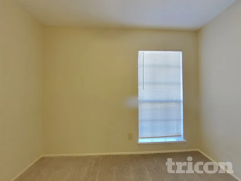 332 Rockcrest Dr — Photo 11