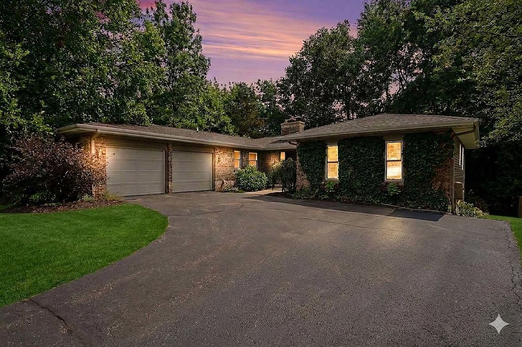 2206 Highlander Dr SE - Property Image