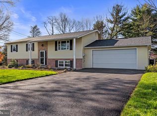 1600 Lori Lane Cir, Harrisburg, PA 17110