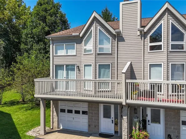 621 Virginia St APT 11, Marietta, OH 45750