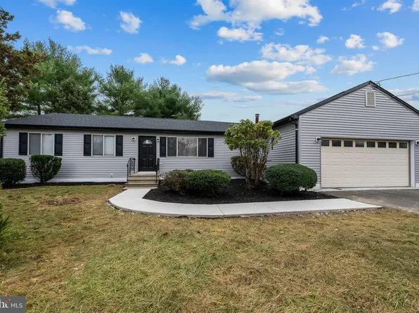 26 Holly Ter, Bridgeton, NJ 08302