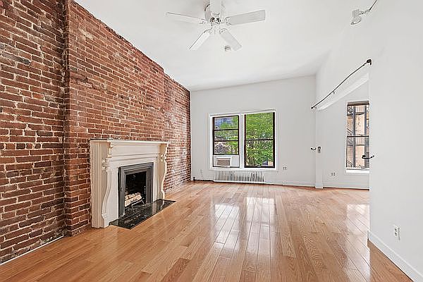 1st image of 234 W 75th St #3