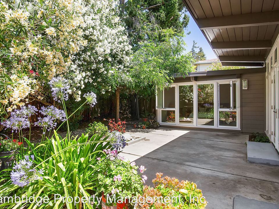 1st image of 1919 Ivy Ln