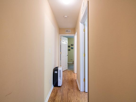 5th image of 1374 Castelnau Ct #C