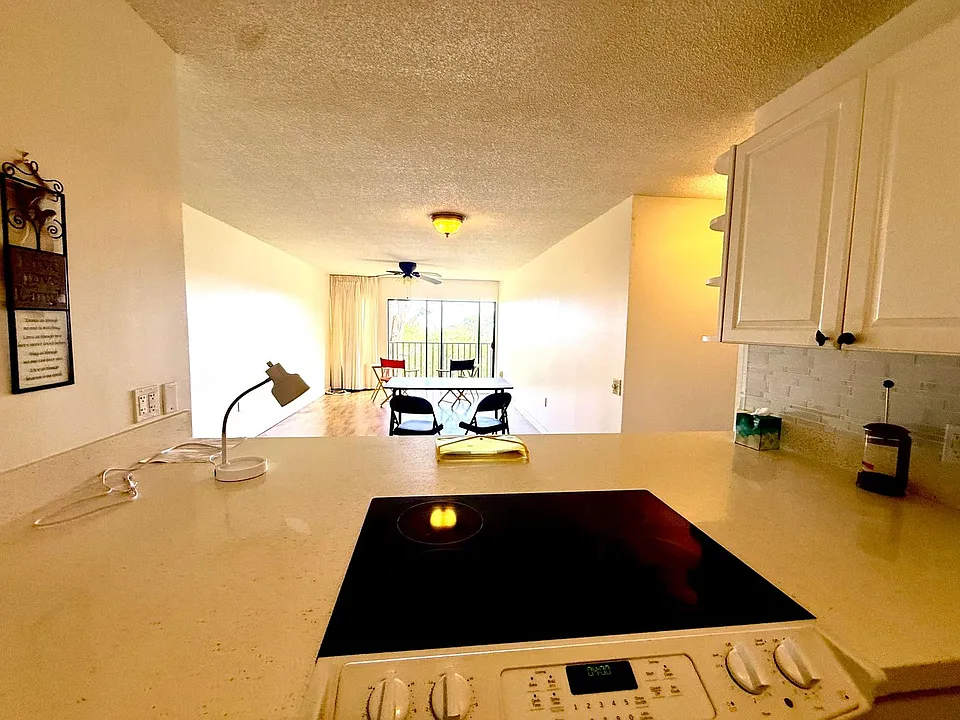 3-3400 Kuhio Hwy #307
